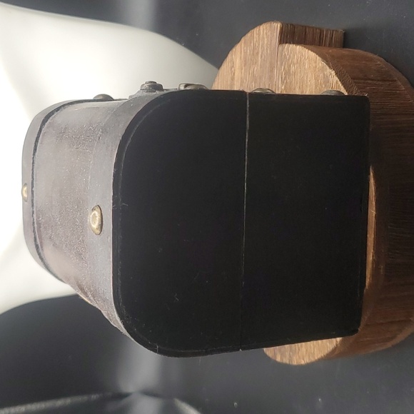 Overflow treasure chest box small trinket - Picture 2 of 3